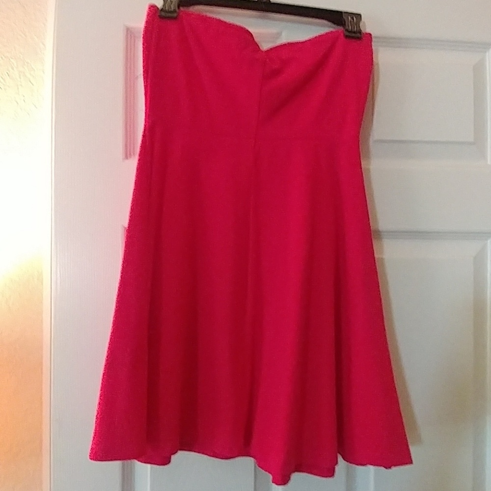 Express dress - Picture 2 of 2